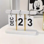 Wooden Flip Desk Calendar - Creative Manual Page Turning Perpetual Calendar for Office & Home Decor